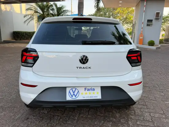 VOLKSWAGEN-POLO-2024