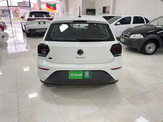 VOLKSWAGEN-POLO-2025