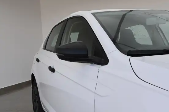 VOLKSWAGEN-POLO-2024