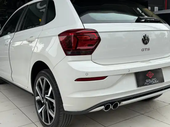VOLKSWAGEN-POLO-2024