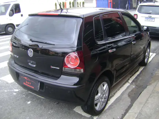 VOLKSWAGEN-POLO-2010
