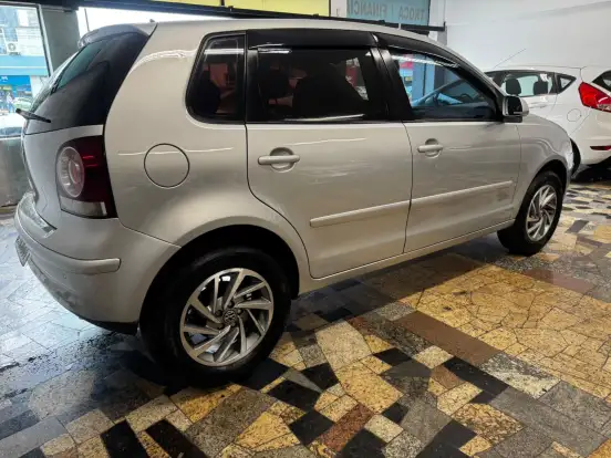VOLKSWAGEN-POLO-1.6 MI 8V TOTAL FLEX 4P MANUAL VOLKSWAGEN-POLO-2011