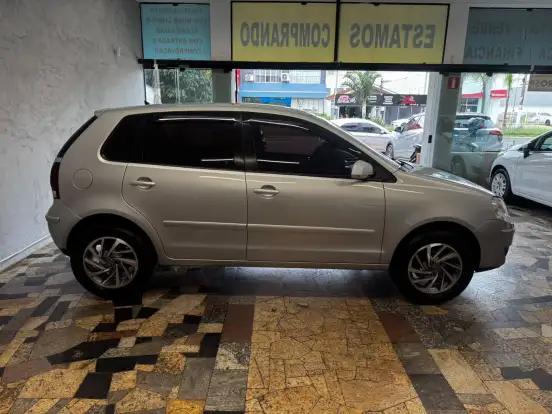 VOLKSWAGEN-POLO-1.6 MI 8V TOTAL FLEX 4P MANUAL VOLKSWAGEN-POLO-2011