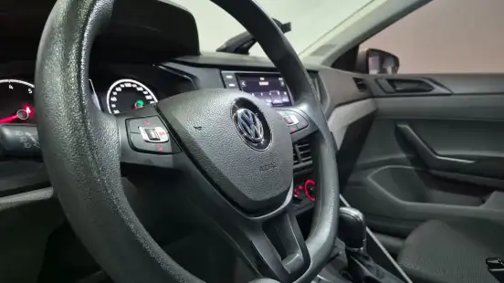 VOLKSWAGEN-POLO-2019
