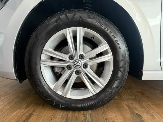 VOLKSWAGEN-POLO-1.6 MSI TOTAL FLEX AUTOMÁTICO VOLKSWAGEN-POLO-2018