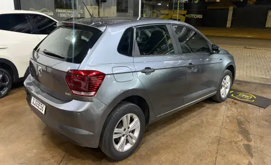 VOLKSWAGEN-POLO-2018