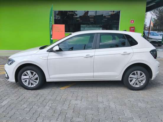 VOLKSWAGEN-POLO-1.0 170 TSI COMFORTLINE AUTOMÁTICO VOLKSWAGEN-POLO-2025