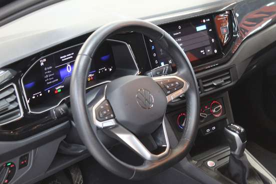VOLKSWAGEN-POLO-2024