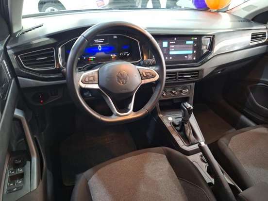VOLKSWAGEN-POLO-2024