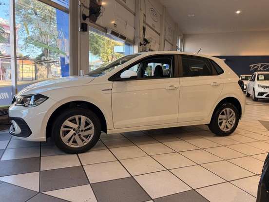 VOLKSWAGEN-POLO-1.0 170 TSI COMFORTLINE AUTOMÁTICO VOLKSWAGEN-POLO-2024