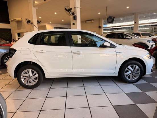 VOLKSWAGEN-POLO-2024