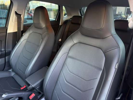 VOLKSWAGEN-POLO-1.0 170 TSI HIGHLINE AUTOMÁTICO VOLKSWAGEN-POLO-2024