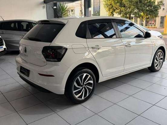 VOLKSWAGEN-POLO-1.0 170 TSI HIGHLINE AUTOMÁTICO VOLKSWAGEN-POLO-2022