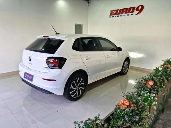 VOLKSWAGEN-POLO-2024