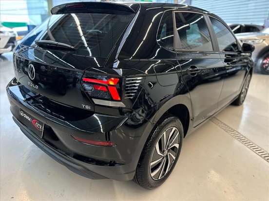 VOLKSWAGEN-POLO-2025
