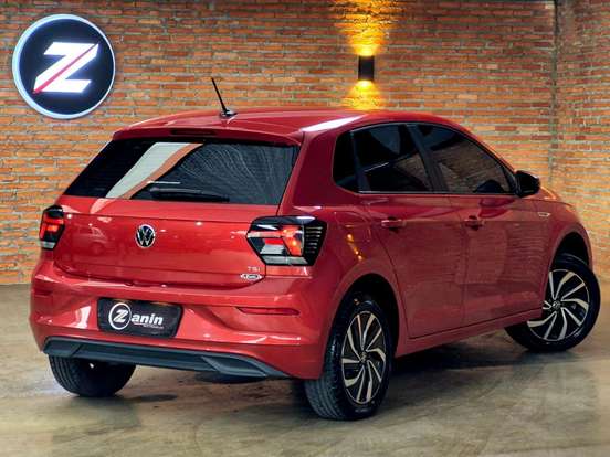 VOLKSWAGEN-POLO-1.0 170 TSI HIGHLINE AUTOMÁTICO VOLKSWAGEN-POLO-2024