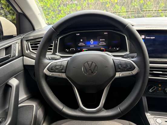 VOLKSWAGEN-POLO-2025