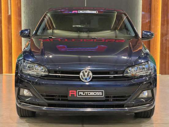 VOLKSWAGEN-POLO-2018