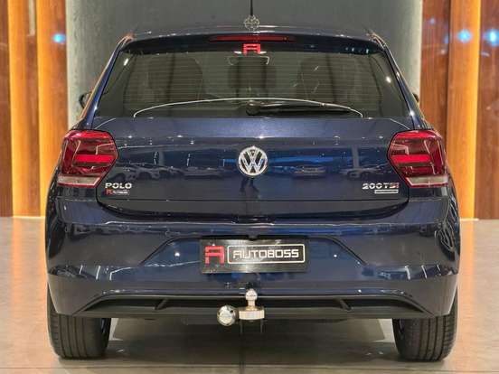 VOLKSWAGEN-POLO-2018