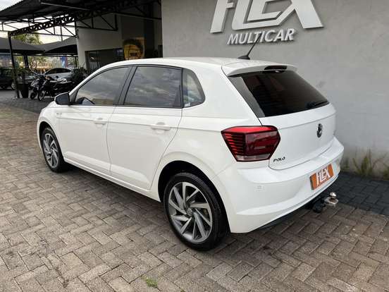 VOLKSWAGEN-POLO-2019