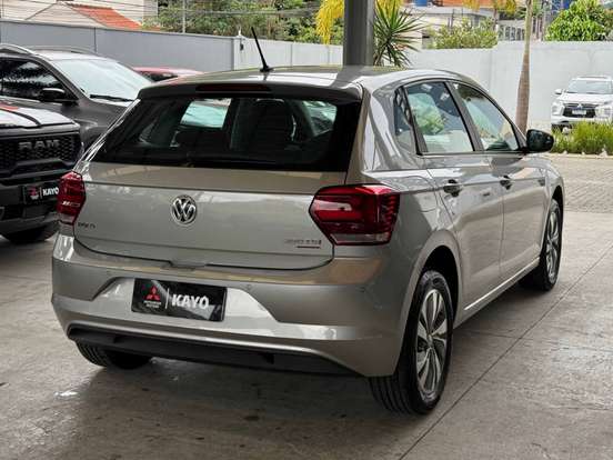 VOLKSWAGEN-POLO-2019