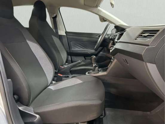 VOLKSWAGEN-POLO-1.0 MPI ROBUST MANUAL VOLKSWAGEN-POLO-2024