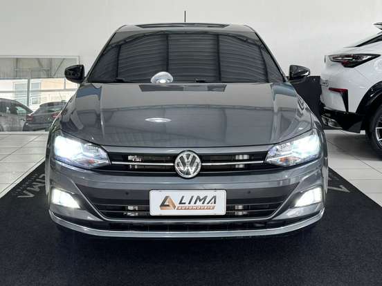 VOLKSWAGEN-POLO-2017