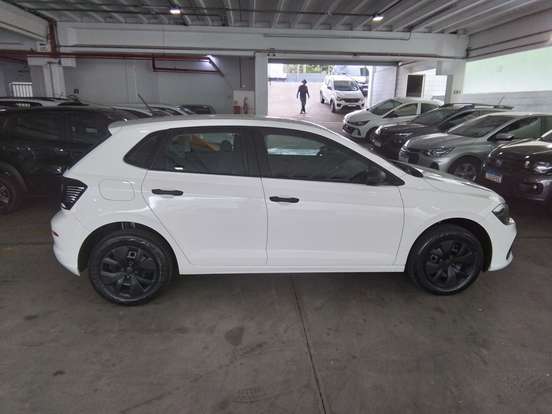 VOLKSWAGEN-POLO-2025