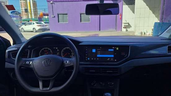 VOLKSWAGEN-POLO-2024