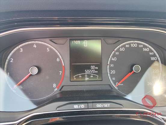 VOLKSWAGEN-POLO-2024
