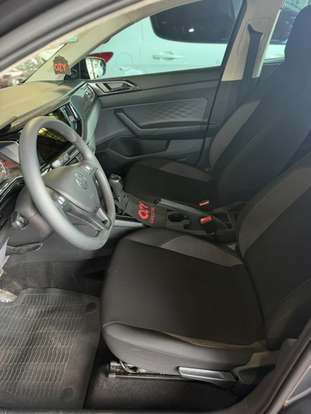 VOLKSWAGEN-POLO-2025
