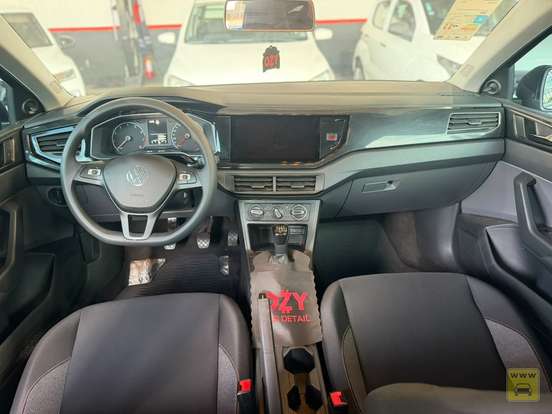VOLKSWAGEN-POLO-2025