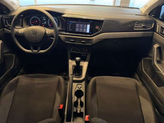 VOLKSWAGEN-POLO-2024