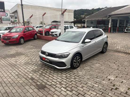 VOLKSWAGEN-POLO-2023