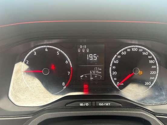 VOLKSWAGEN-POLO-2023