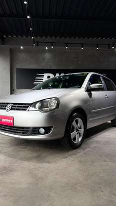 VOLKSWAGEN-POLO-2013