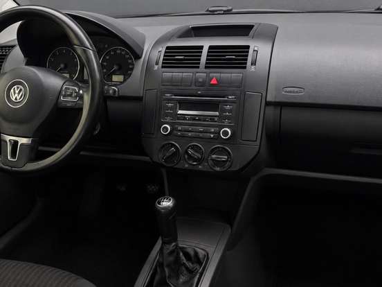 VOLKSWAGEN-POLO-1.6 MI 8V FLEX 4P MANUAL VOLKSWAGEN-POLO-2013