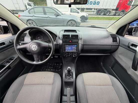 VOLKSWAGEN-POLO-2008