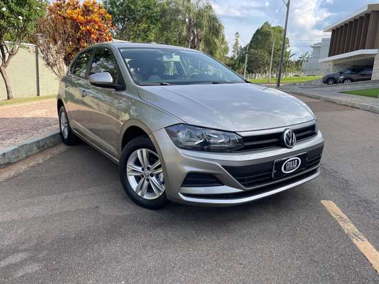 VOLKSWAGEN-POLO-2019