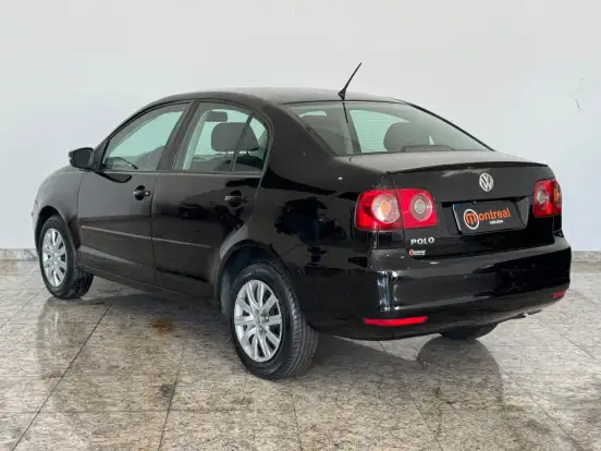 VOLKSWAGEN-POLO SEDAN-2012