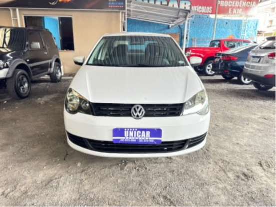 VOLKSWAGEN-POLO SEDAN-2012