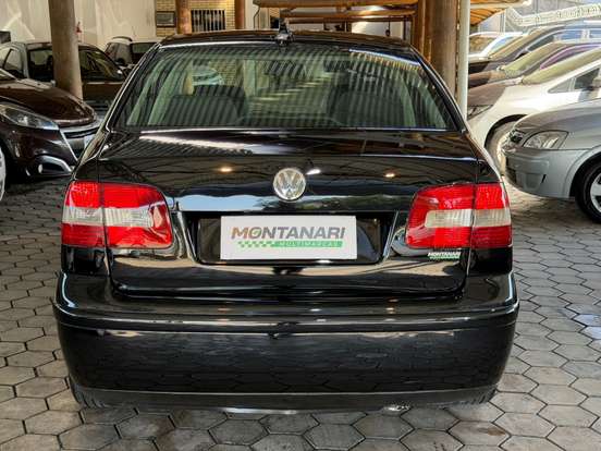 VOLKSWAGEN-POLO SEDAN-2003