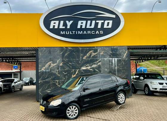 VOLKSWAGEN POLO SEDAN 2.0 MI COMFORTLINE 8V FLEX 4P MANUAL