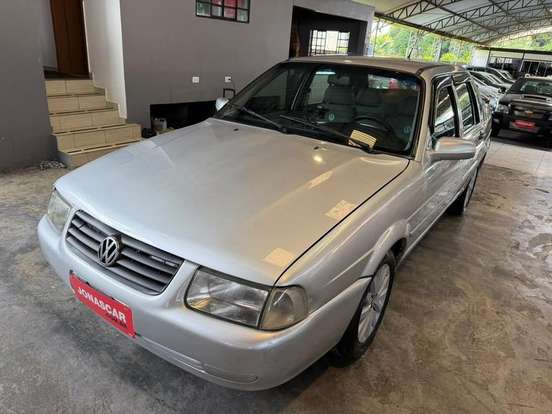 VOLKSWAGEN-SANTANA-2002