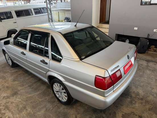 VOLKSWAGEN-SANTANA-2002