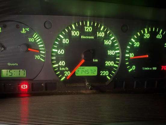VOLKSWAGEN-SANTANA-2002