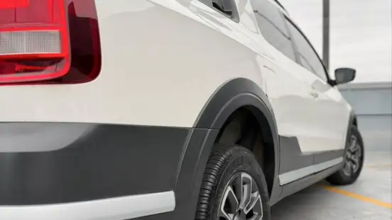 VOLKSWAGEN-SAVEIRO-2021