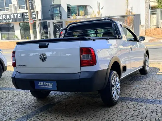 VOLKSWAGEN-SAVEIRO-2010