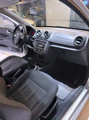 VOLKSWAGEN-SAVEIRO-2014