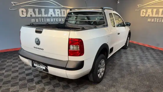 VOLKSWAGEN-SAVEIRO-2016